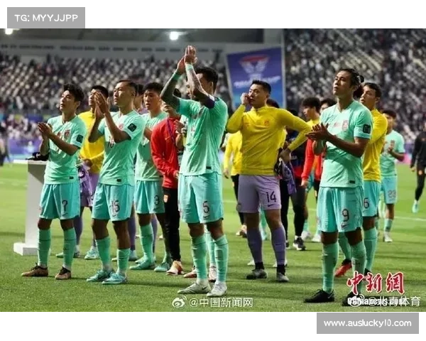 国足抵达雅加达,应对高温挑战,首训专注恢复调整 国足抵达雅加达,应对高温挑战,首训专注恢复调整