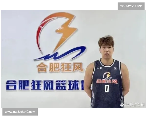 合肥狂风新援彭士峻深夜加练20公斤杠铃打造铁血防守脚步